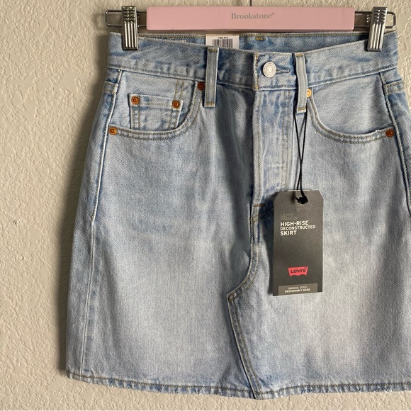 Levi’s High Rise Deconstructed Light Wash Denim Shirt size 25 - Picture 2 of 7